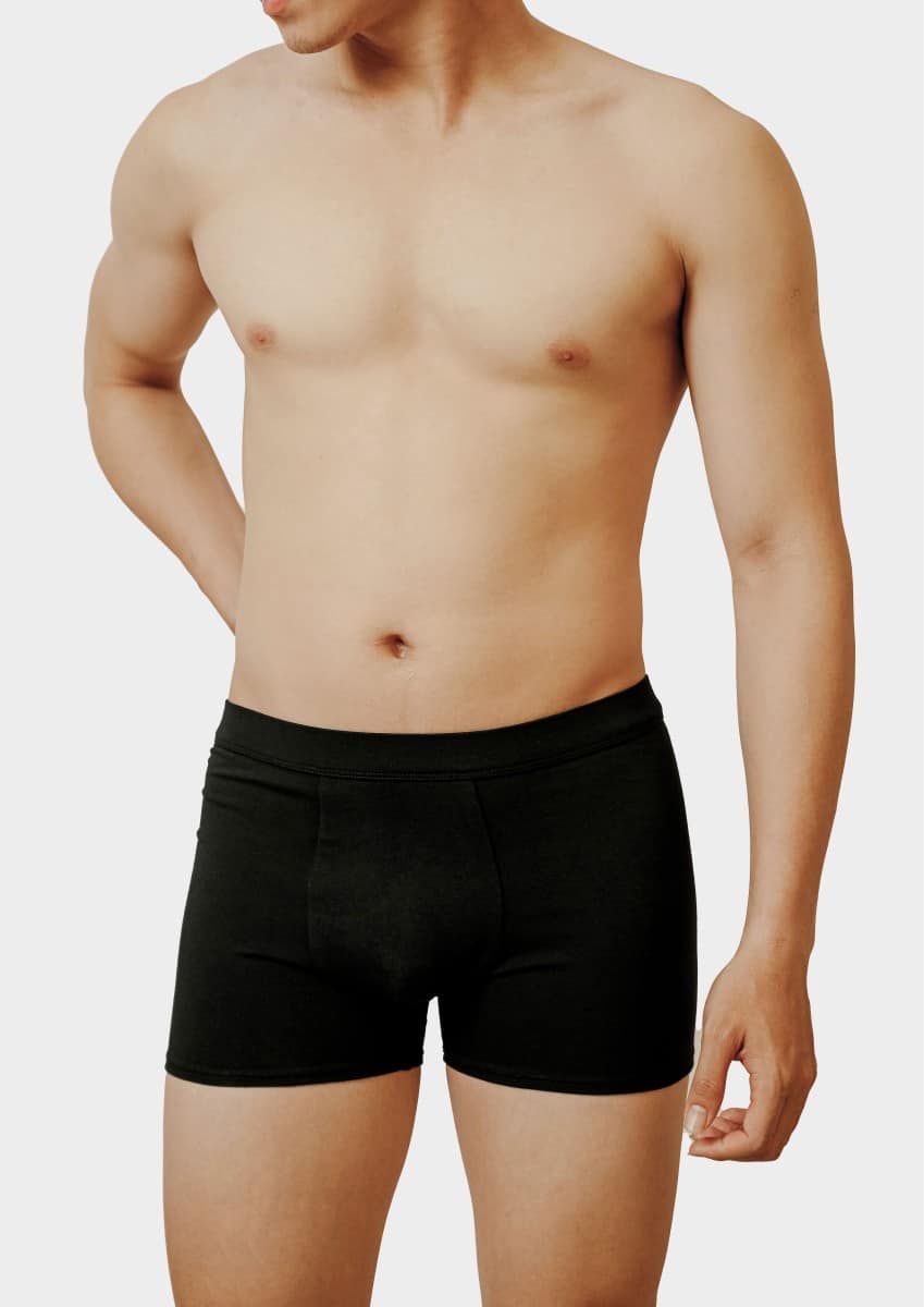 Enjoy the classic fit and iconic look of our Cotton Stretch Boxer Briefs. Crafted with 100% premium cotton and wicking fabric technology to keep you cool and comfortable all day.