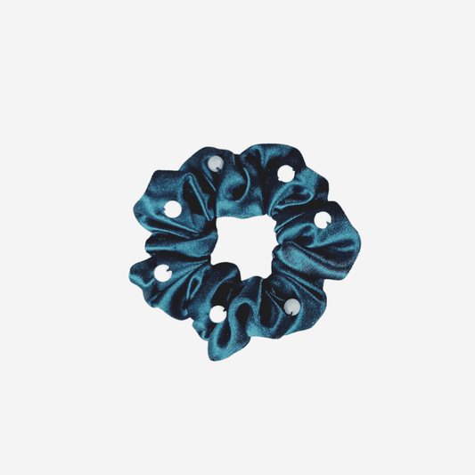 Medium Pearl Velvet Scrunchies